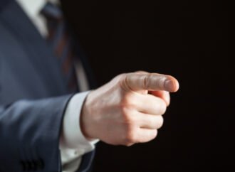 Don’t Point Fingers, Focus on Problem Solving