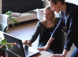 Guest Post:12 Tips to Empower Your Staff